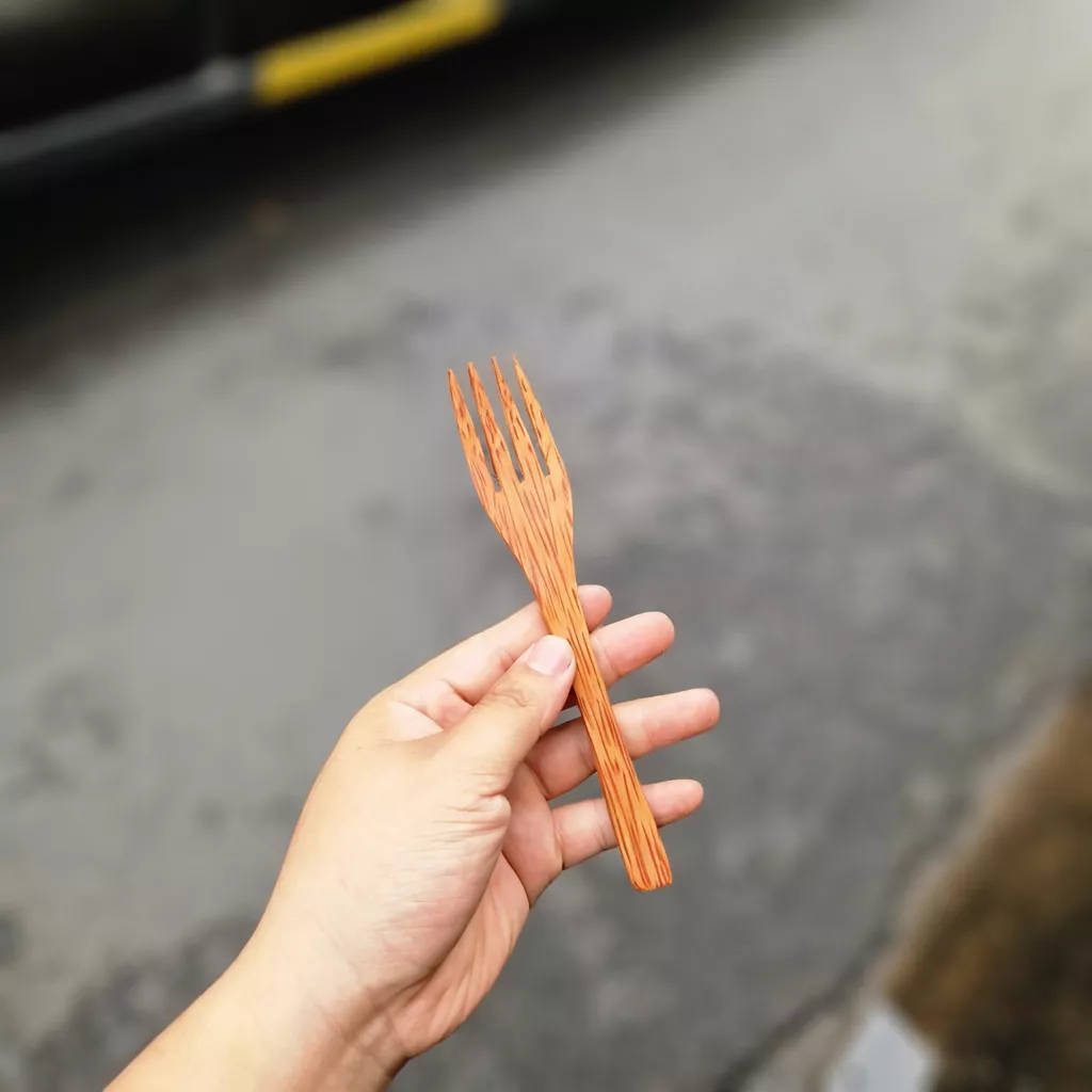 Nĩa dừa